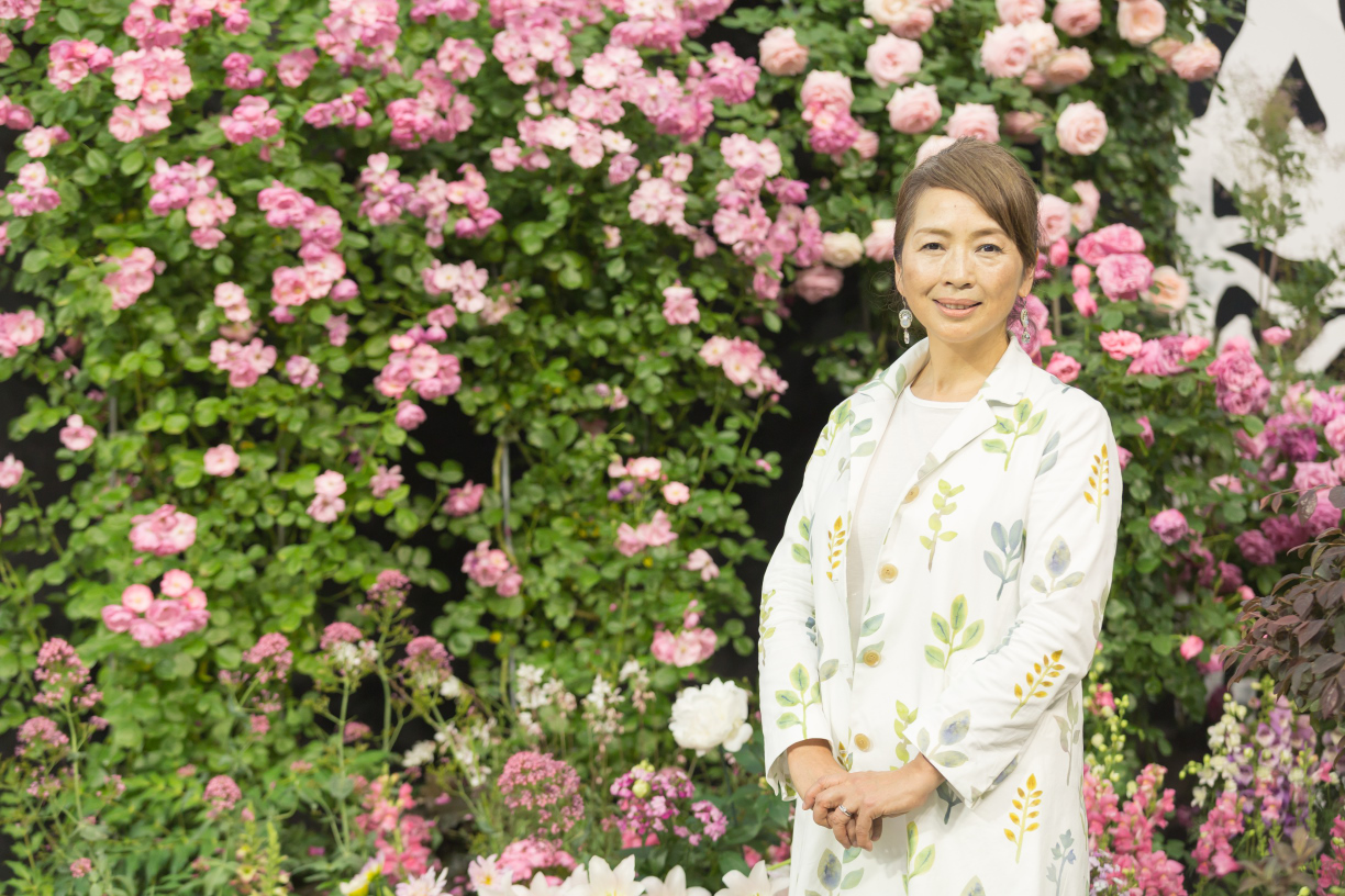 shade yoshiya keiko 吉谷桂子さん 薔薇刺繍のコート 吉谷桂子 - バラの美術館 ROSEUM